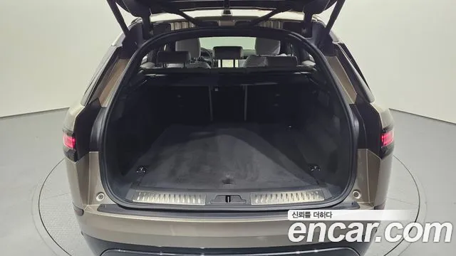 Land Rover Range Rover Velar — Фото автомобиля 10