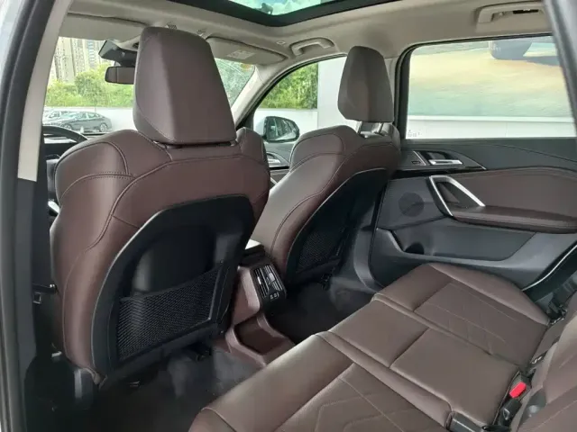 BMW BMW X1 2024 sDrive25Li X Design Package — Фото автомобиля 12