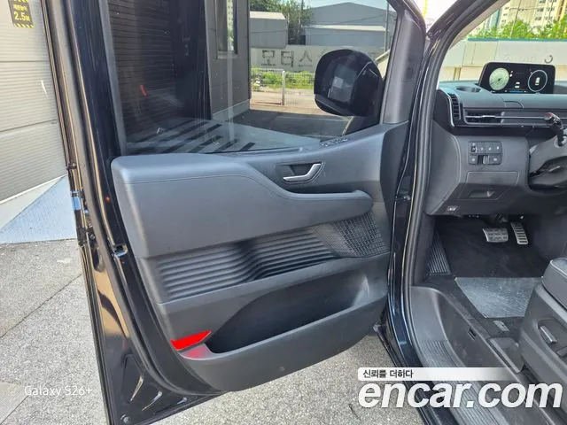 Hyundai Staria — Фото автомобиля 16
