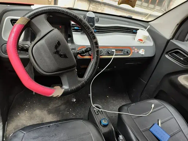 Wuling Hongguang Mini EV — Фото автомобиля 12