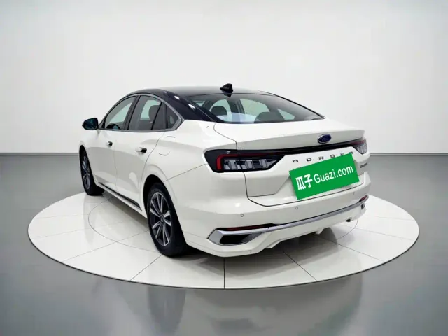 Ford Mondeo — Фото автомобиля 4