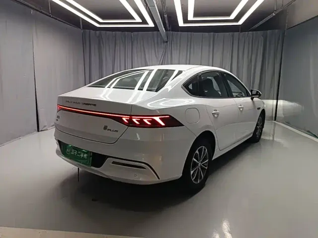 BYD Qin PLUS — Фото автомобиля 6