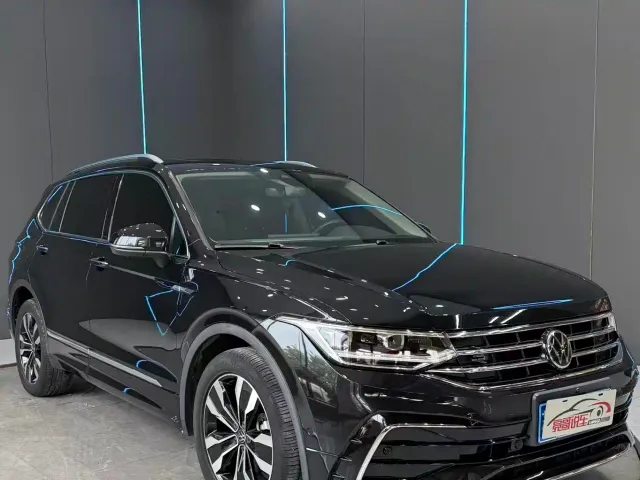 Volkswagen Tiguan L — Фото автомобиля 3