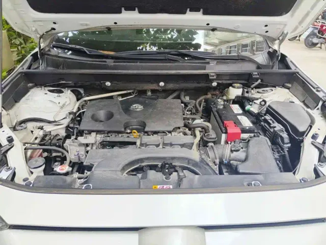 Toyota RAV4 — Фото автомобиля 3