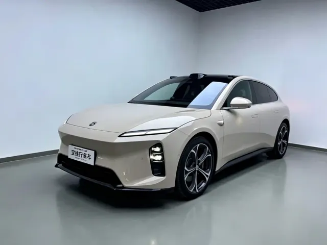 Фотография автомобиля — Nio ET5 Touring