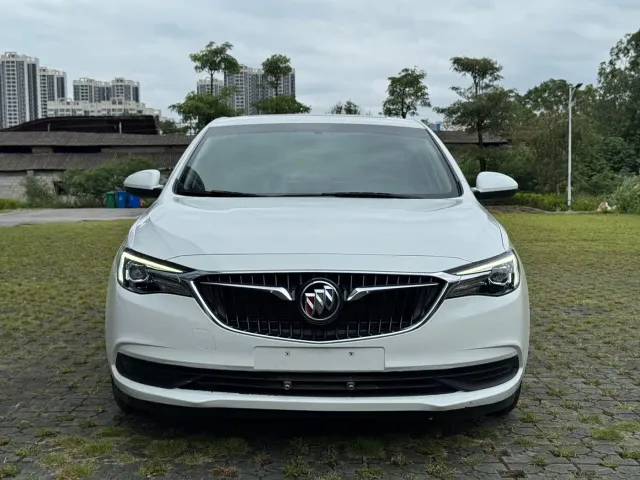 Buick Excelle — Фото автомобиля 2