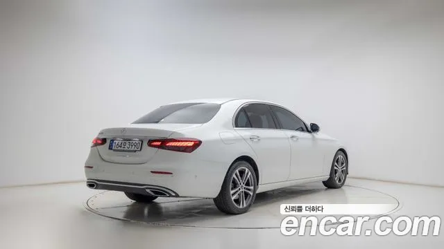 Mercedes-Benz E-Class W213 — Фото автомобиля 2