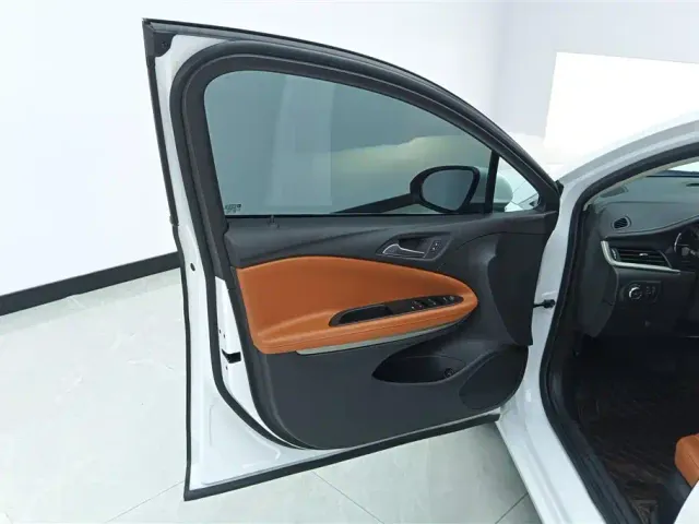 Buick Verano — Фото автомобиля 7