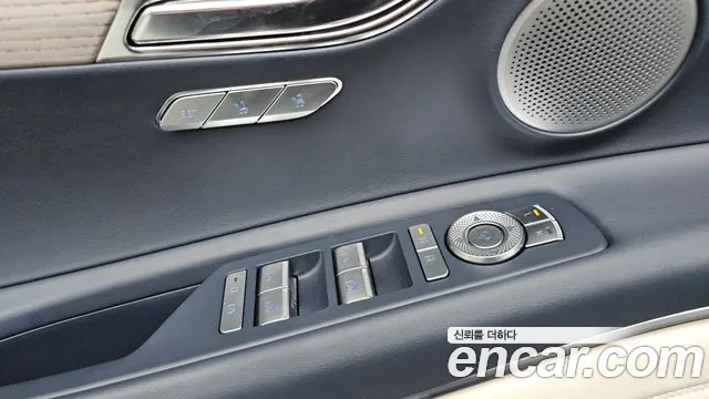 Genesis GV80 — Фото автомобиля 26
