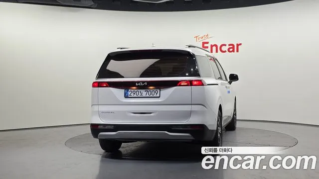 Kia Canival Carnival 4 поколение 9 мест Prestige — Фото автомобиля 4