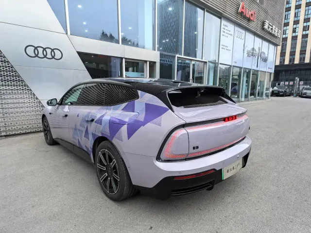 Audi E5 Sportback — Фото автомобиля 6