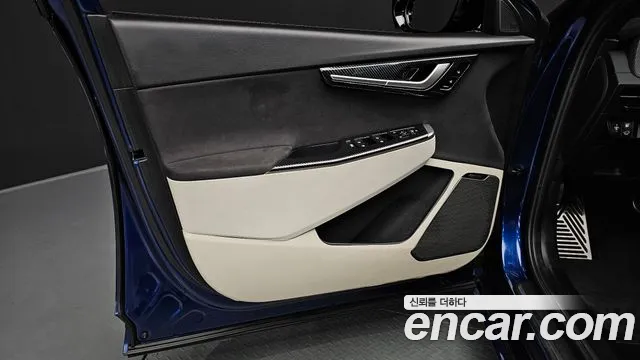 Kia EV6 — Фото автомобиля 23