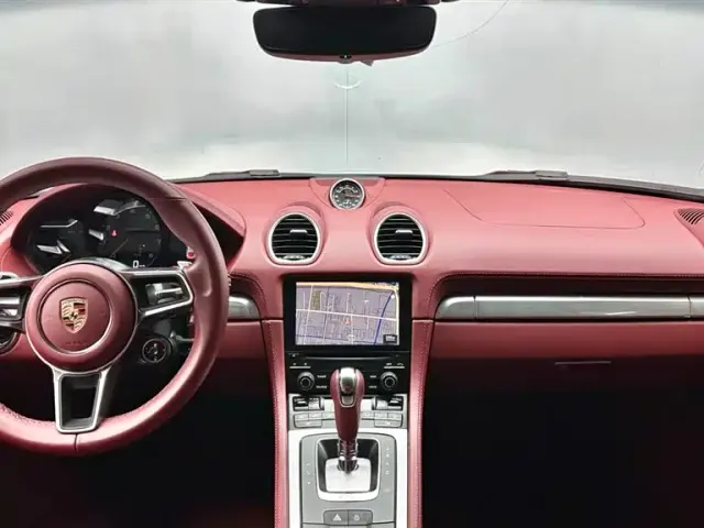 Porsche 718 — Фото автомобиля 15