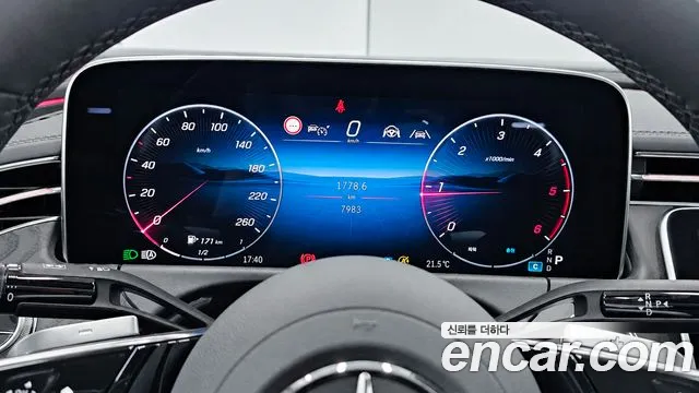 Mercedes-Benz E-Class — Фото автомобиля 20