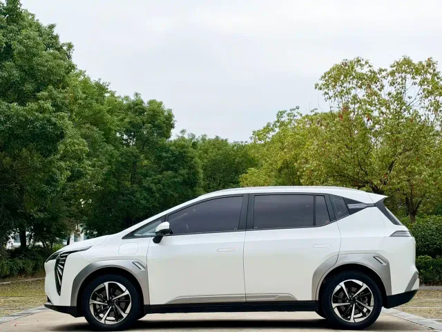 GAC Aion Y — Фото автомобиля 4