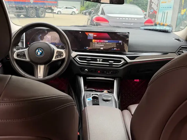 BMW i3 — Фото автомобиля 9
