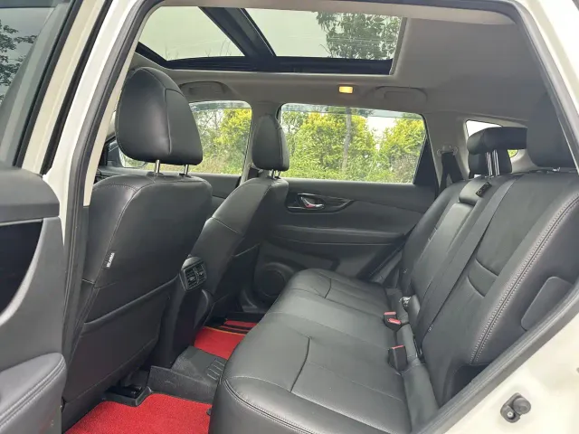 Nissan X-Trail — Фото автомобиля 9