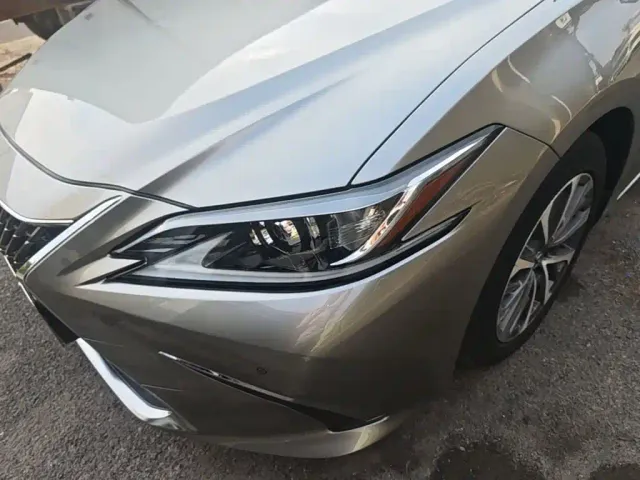 Lexus ES — Фото автомобиля 23
