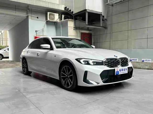 BMW 3 Series — Фото автомобиля 4