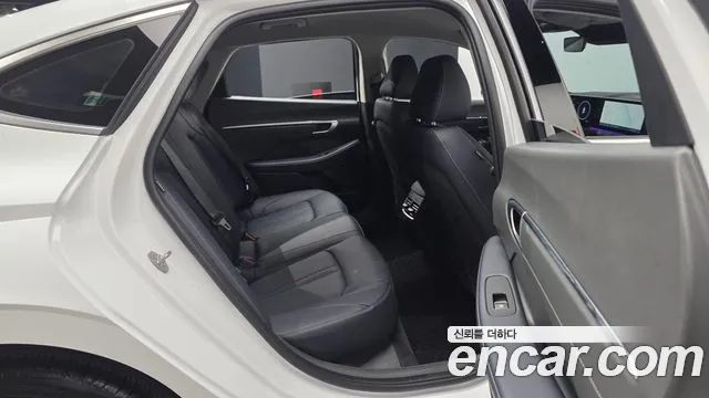 Hyundai Sonata Sonata Edge(DN8) 1.6 Turbo — Фото автомобиля 12