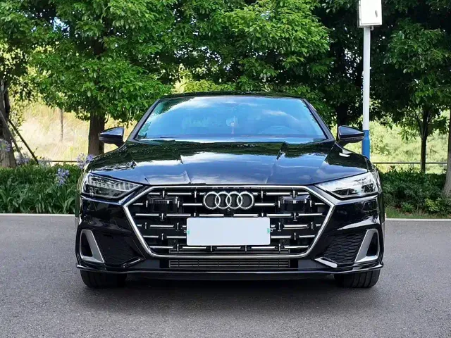 Audi A7L — Фото автомобиля 2