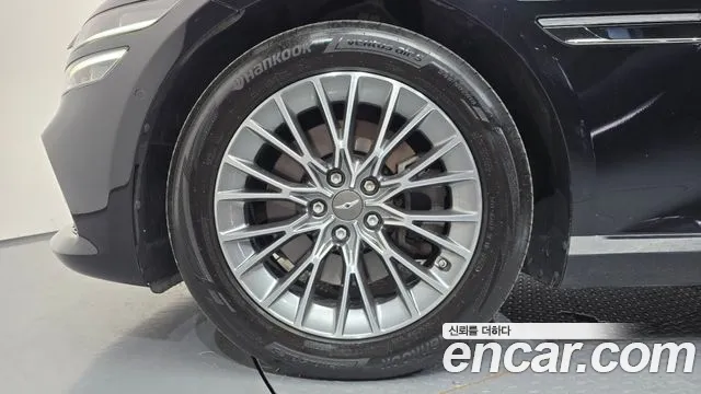 Genesis G80 RG3 — Фото автомобиля 4