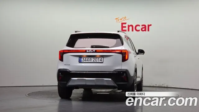 Kia Seltos Бензин 1.6 турбо 2WD — Фото автомобиля 4