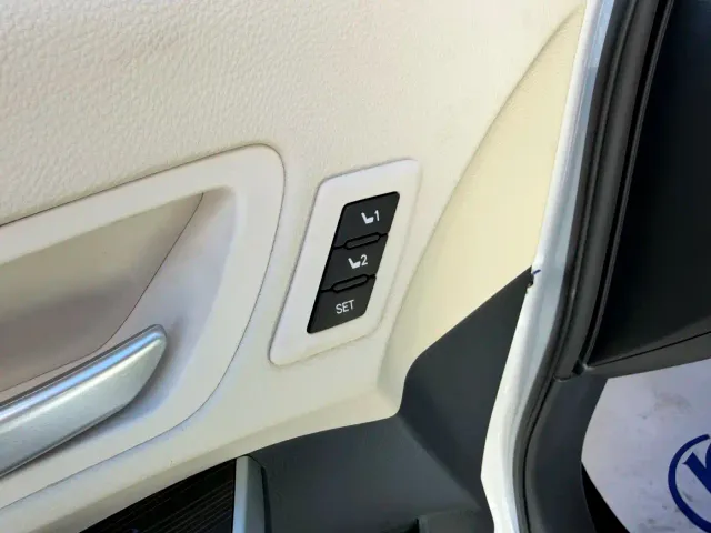 Toyota Granvia — Фото автомобиля 6