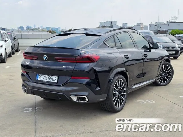 BMW X6 xDrive40i M Sport — Фото автомобиля 2
