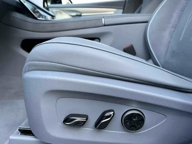 Voyah Auto VOYAH Zhuiguang 2023 4WD Flagship Edition — Фото автомобиля 15