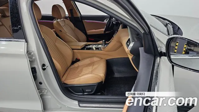 Genesis G70 New — Фото автомобиля 15