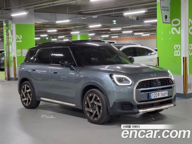 MINI Countryman 3rd Gen — Фото автомобиля 3
