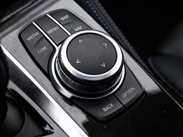 BMW 6 Series Gran Turismo — Фото автомобиля 11
