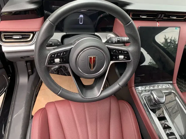Hongqi H5 — Фото автомобиля 7