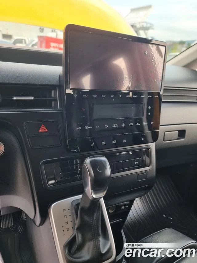 Hyundai Staria — Фото автомобиля 3