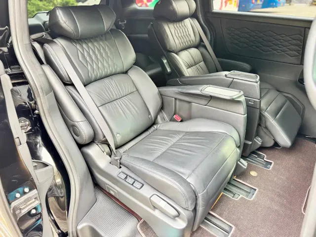 Honda Elysion — Фото автомобиля 24