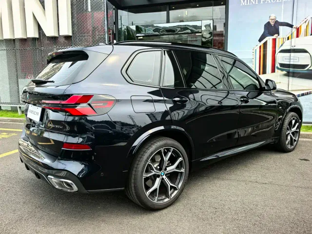 BMW X5 — Фото автомобиля 10