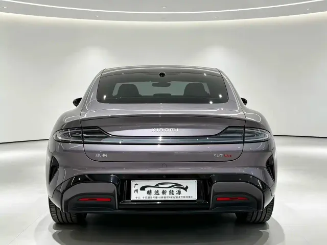 Xiaomi SU7 — Фото автомобиля 24