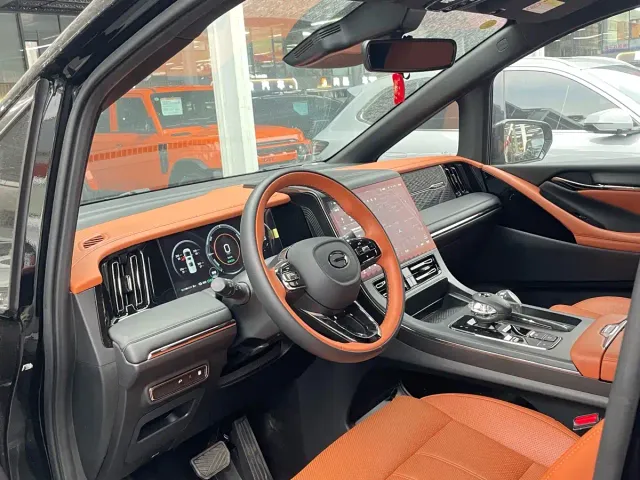 GAC Trumpchi Xiangwang M8 — Фото автомобиля 8