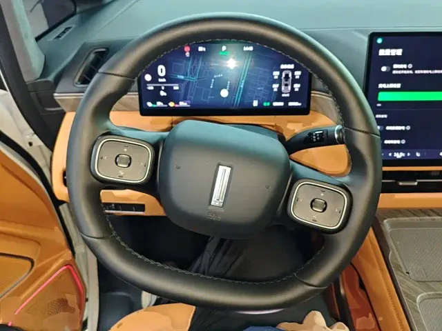 Wey Alpine — Фото автомобиля 10