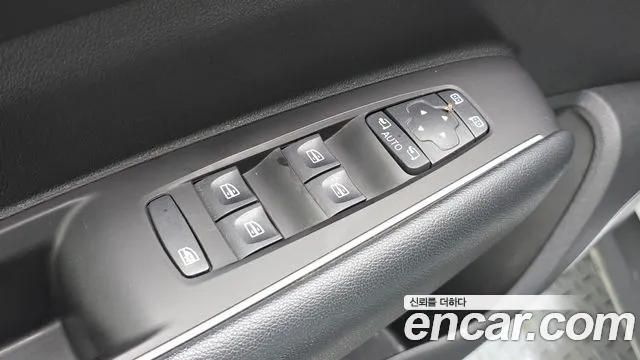 Renault-KoreaSamsung QM6 Новый QM6 2.0 LPe LE Signature 2WD — Фото автомобиля 15