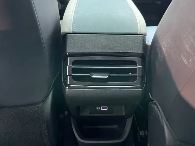 Geely Emgrand S — Фото автомобиля 26