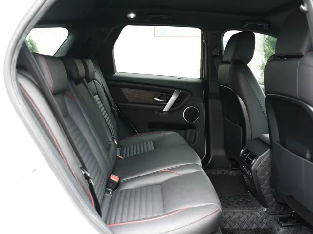 Land Rover Discovery Sport — Фото автомобиля 6