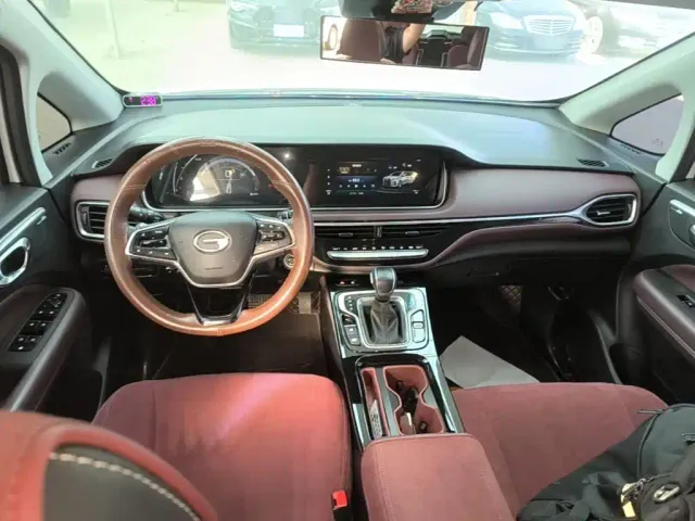 GAC Trumpchi M6 — Фото автомобиля 9