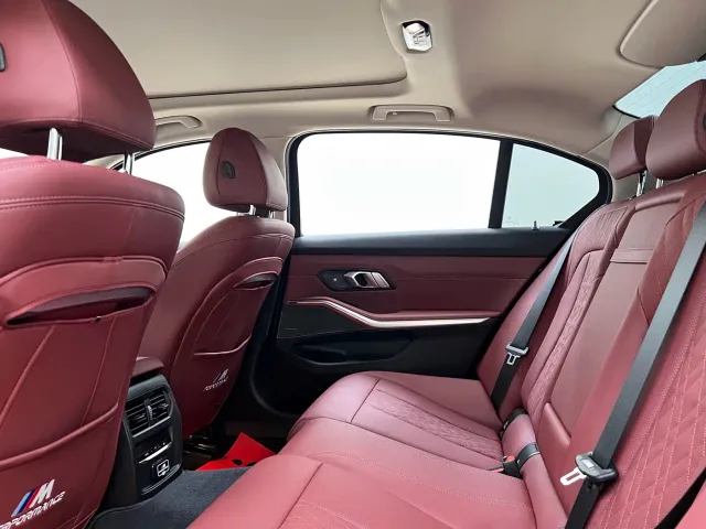 BMW 3 Series — Фото автомобиля 13