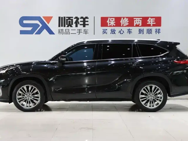 Toyota Highlander — Фото автомобиля 6