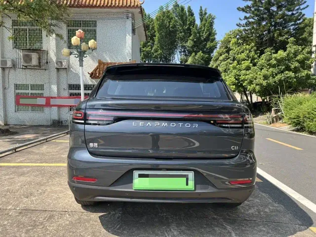 Leapmotor C11 — Фото автомобиля 8