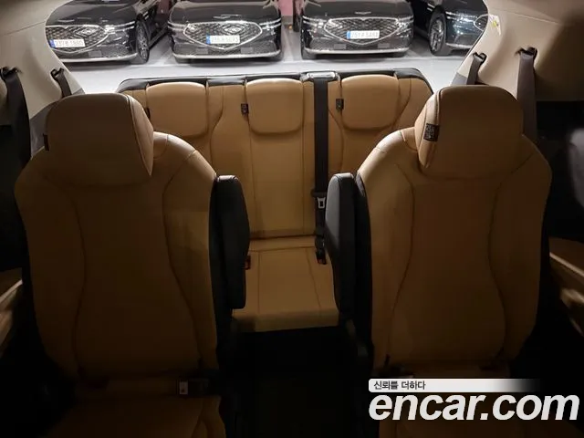 Kia Carnival Generation 4 — Фото автомобиля 17