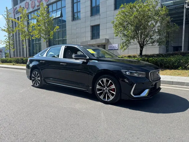 Geely Xingrui — Фото автомобиля 4
