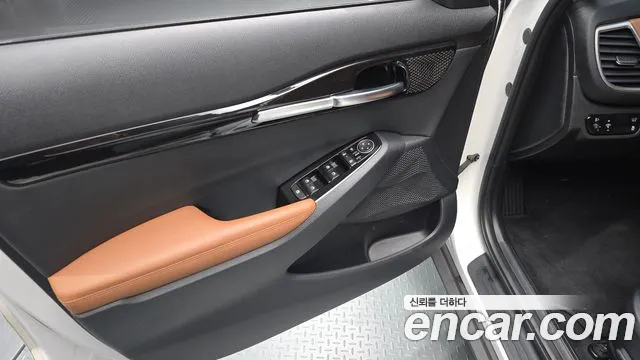 Kia Seltos New — Фото автомобиля 13